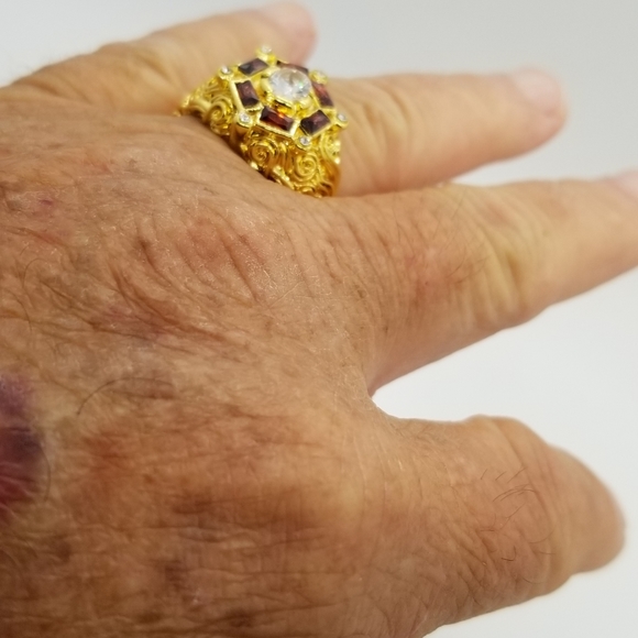 Mans Ring - Picture 2 of 6